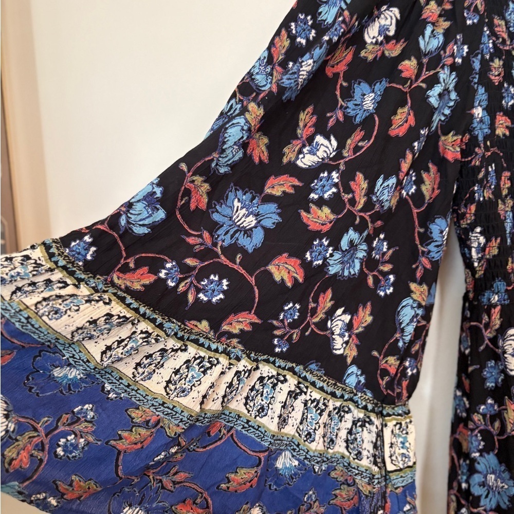 Angie Floral Flare Sleeve Blue Ruffle Smocked Boho Cottagecore Dress  Size M - Picture 6 of 16
